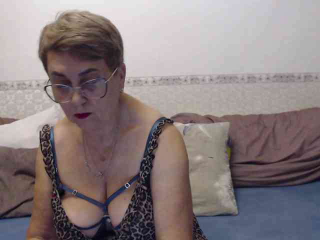 LedyMargaret webcam