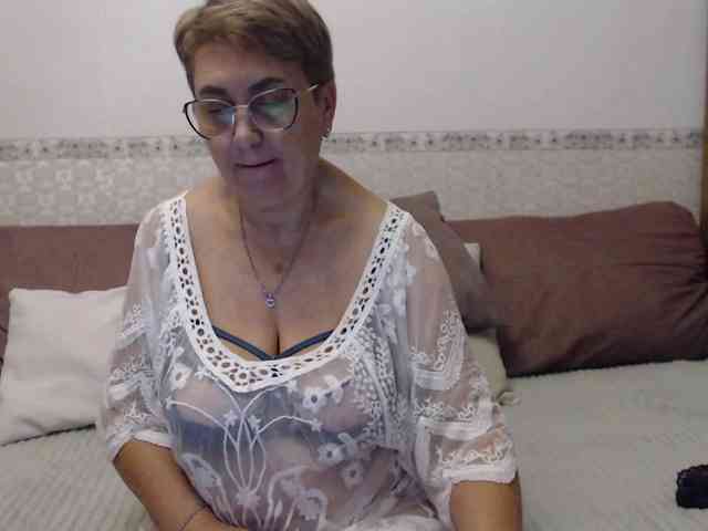 LedyMargaret webcam