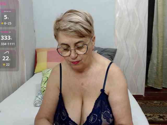 LedyMargaret webcam