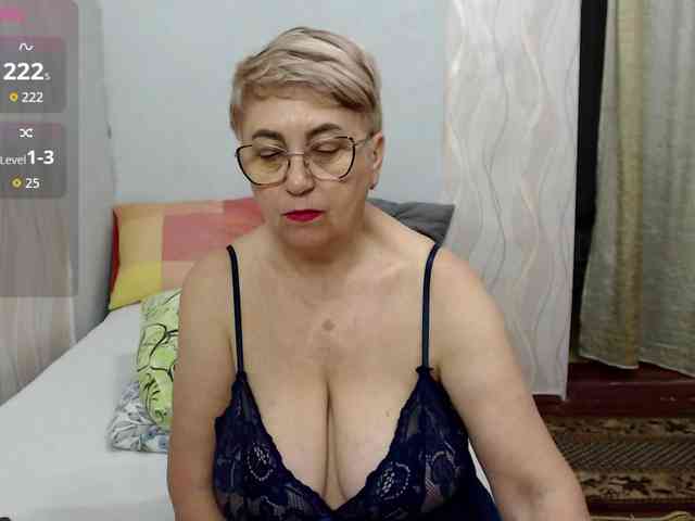 LedyMargaret webcam