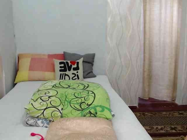 LedyMargaret webcam