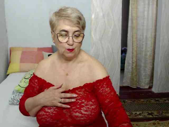 LedyMargaret webcam