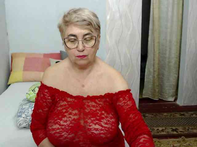 LedyMargaret webcam