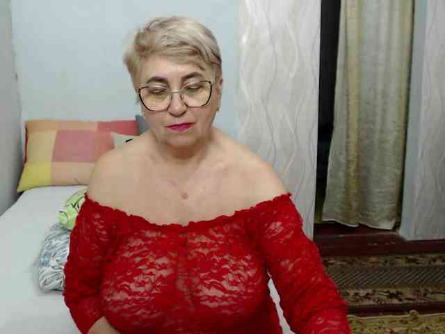 LedyMargaret webcam