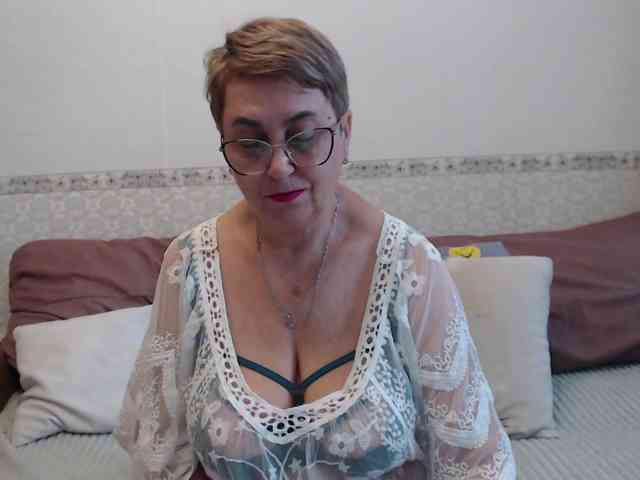 LedyMargaret webcam