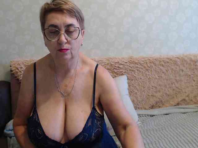 LedyMargaret webcam