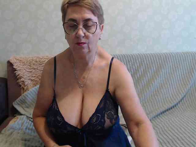LedyMargaret webcam