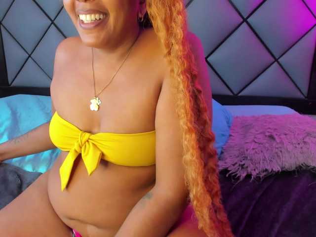 Ella-kelly live cam on BongaCams