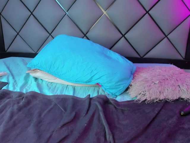 Ella-kelly live cam on BongaCams