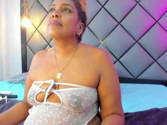 Modelo: Ella-kelly
