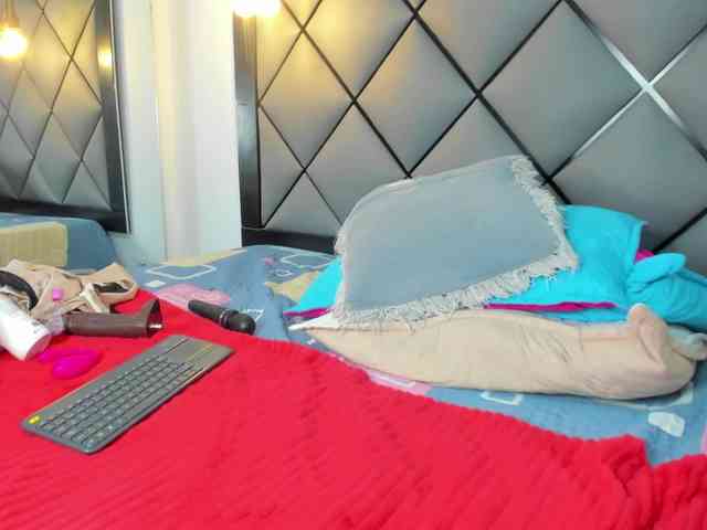 Ella-kelly webcam