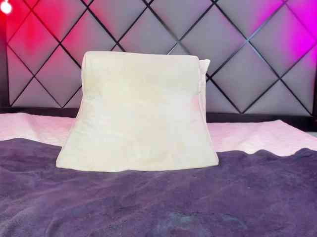 Ella-kelly webcam