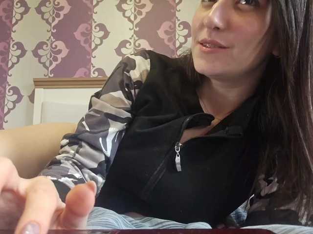 AlejandraDelane Live Cam and Statistics on UnifiedCams