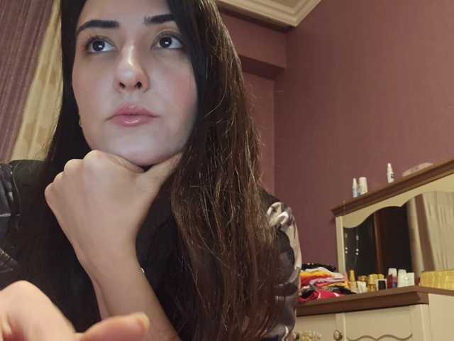 AlejandraDelane — live female cam