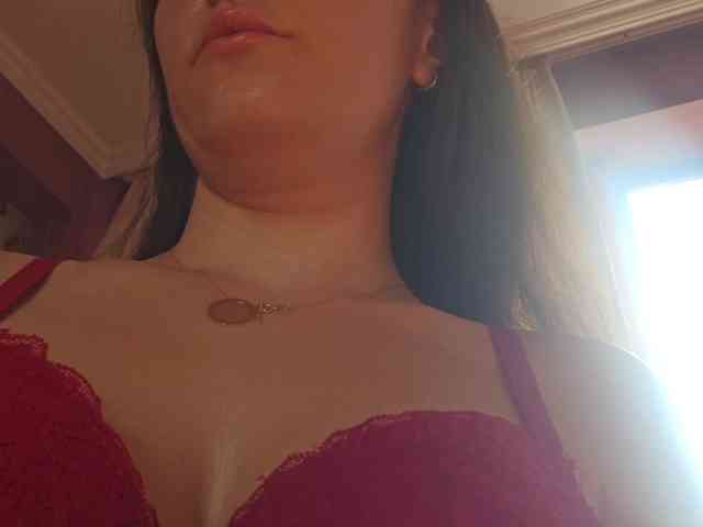 AlejandraDelane webcam