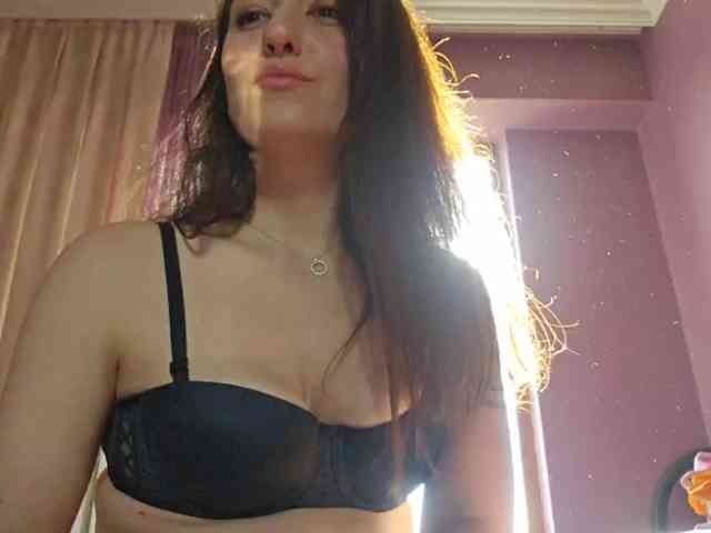 AlejandraDelane webcam