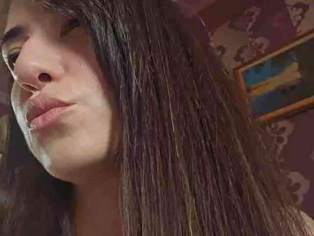AlejandraDelane webcam
