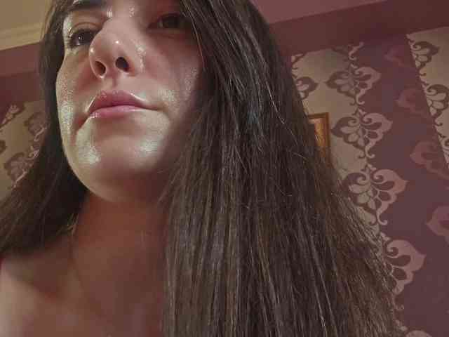 AlejandraDelane webcam