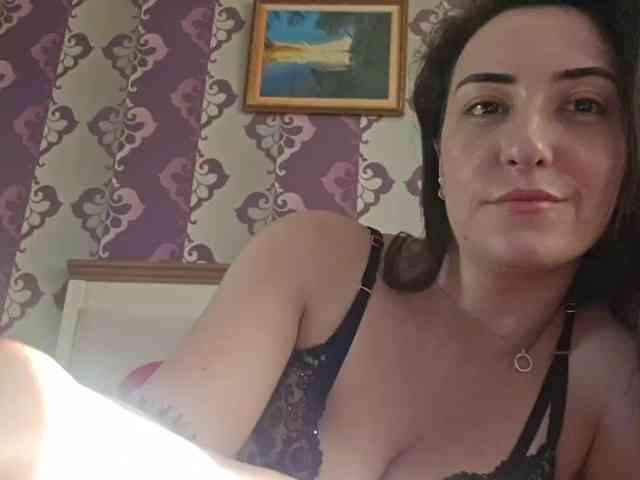 AlejandraDelane webcam