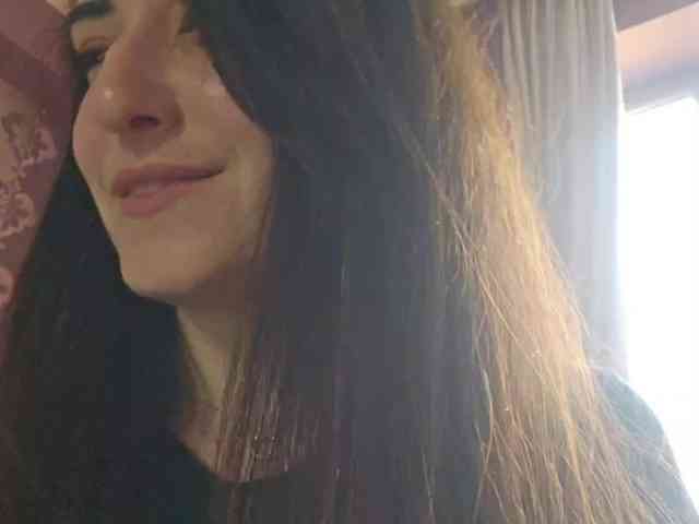 AlejandraDelane webcam