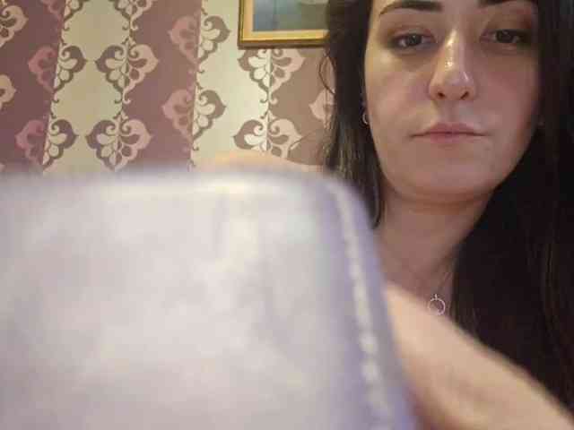 AlejandraDelane webcam