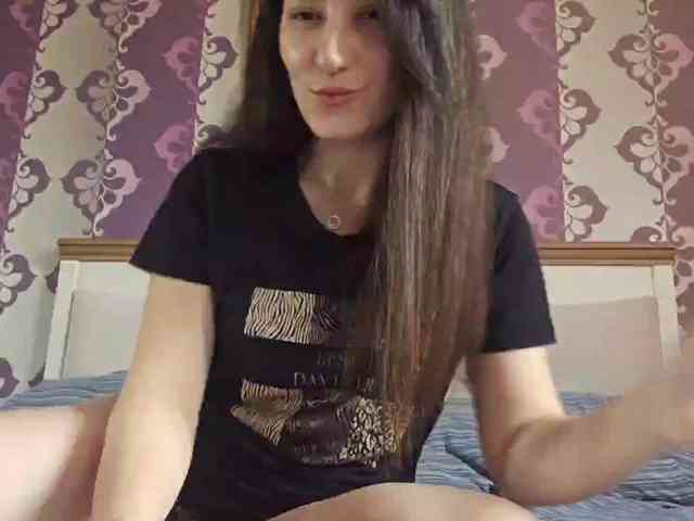 AlejandraDelane webcam