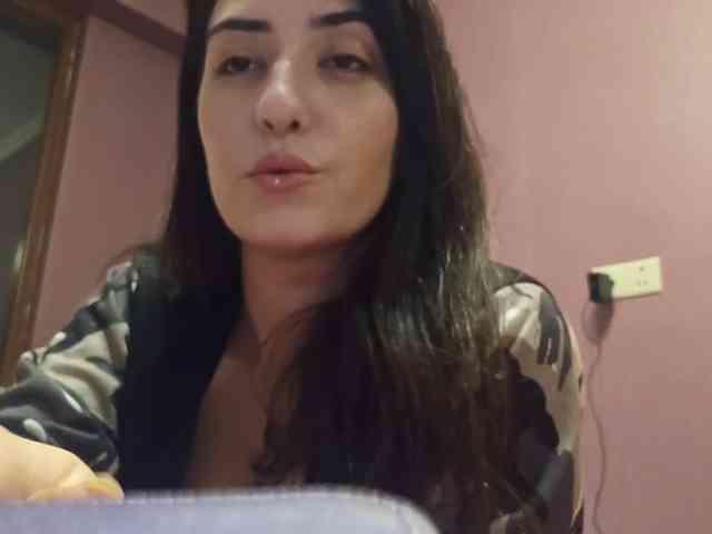 AlejandraDelane webcam
