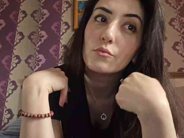 AlejandraDelane webcam