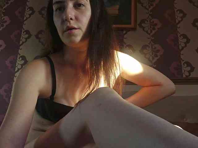 AlejandraDelane webcam