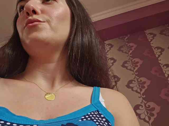 AlejandraDelane webcam