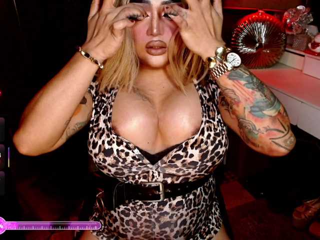 ShadeofSex live webcam show