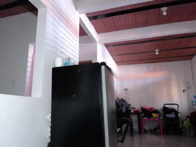 bulmaamilk live cam on BongaCams