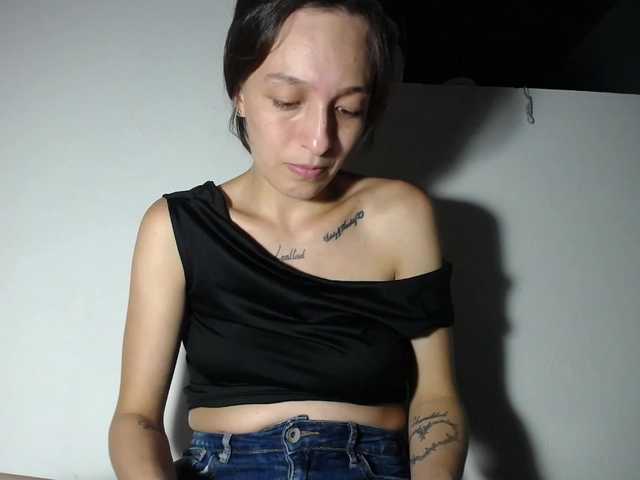 bulmaamilk live webcam show