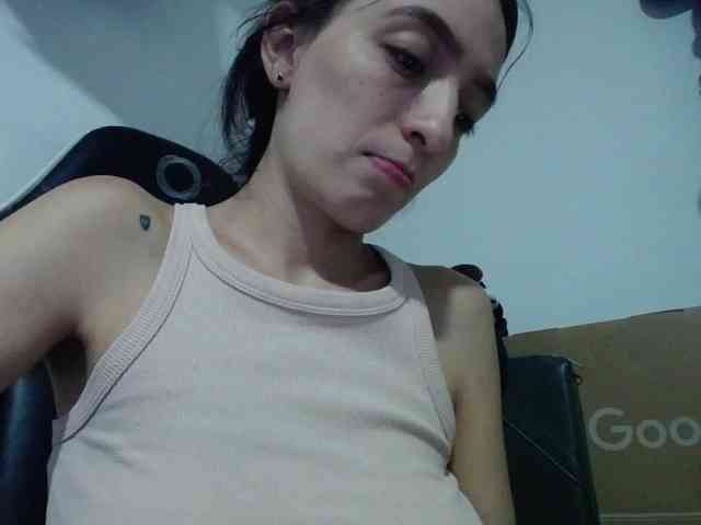 bulmaamilk Live Webcam on BongaCams