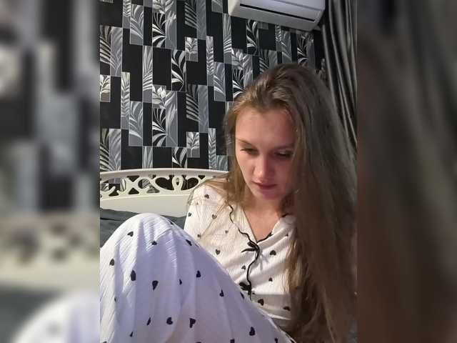 MedSEXtri4ka live webcam show