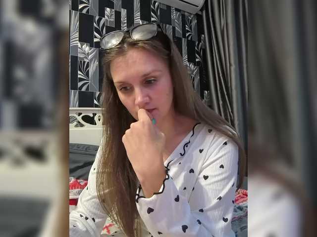 MedSEXtri4ka live webcam show