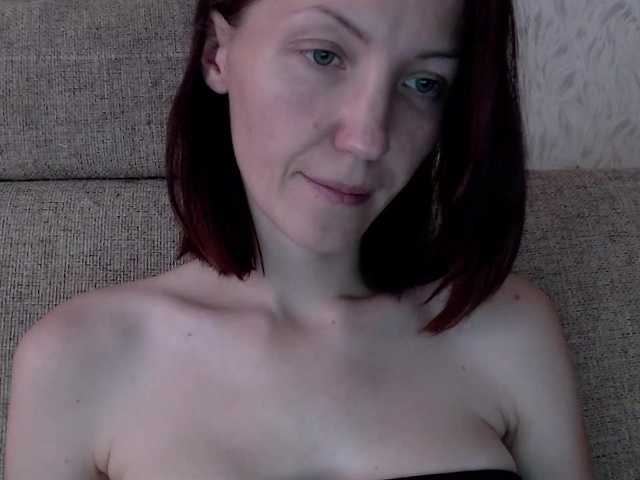 le modèle Kristina_ est en webcam porno dans un show sur le site bongacams, il possède les tags suivants: White/Caucasian,Brunette,Shaved