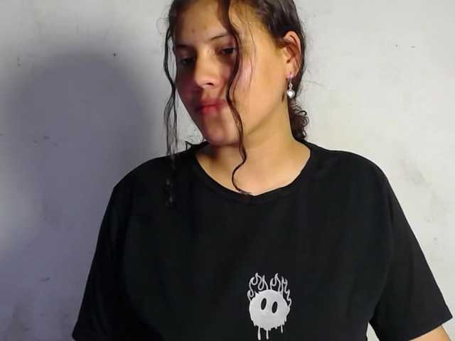 realshy-Stepsis live cam preview