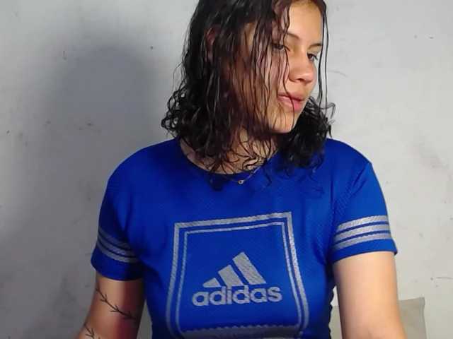 realshy-Stepsis live cam on BongaCams