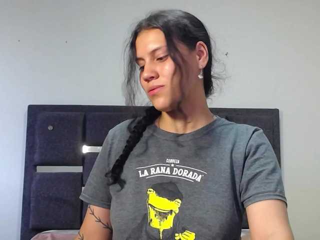 realshy-Stepsis live cam on BongaCams