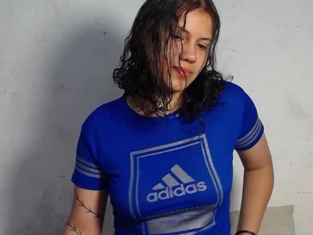 realshy-Stepsis live cam on BongaCams