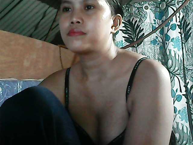 Aliceyu live cam on BongaCams