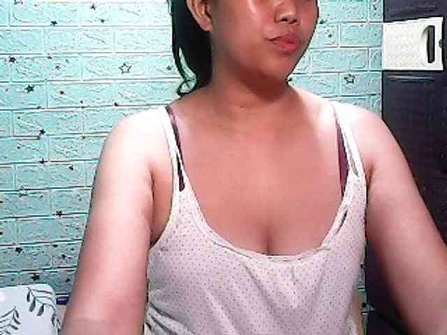 Alicepussylicious webcam