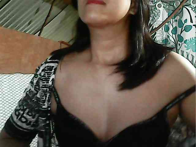 Alicepussylicious webcam
