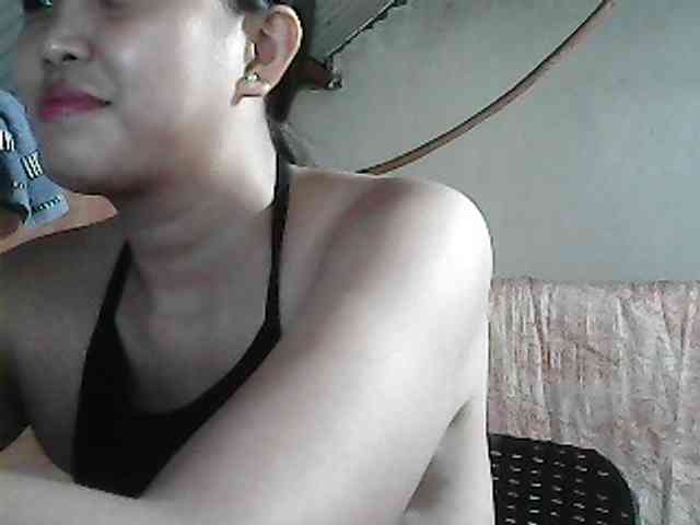 Alicepussylicious webcam