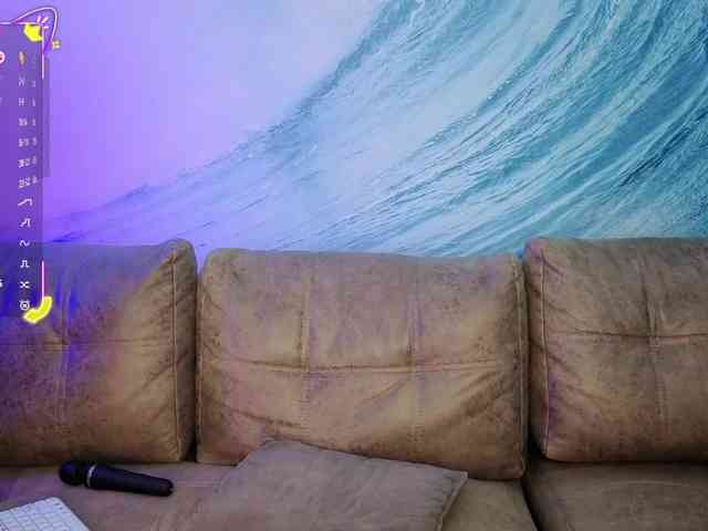LethalKis webcam