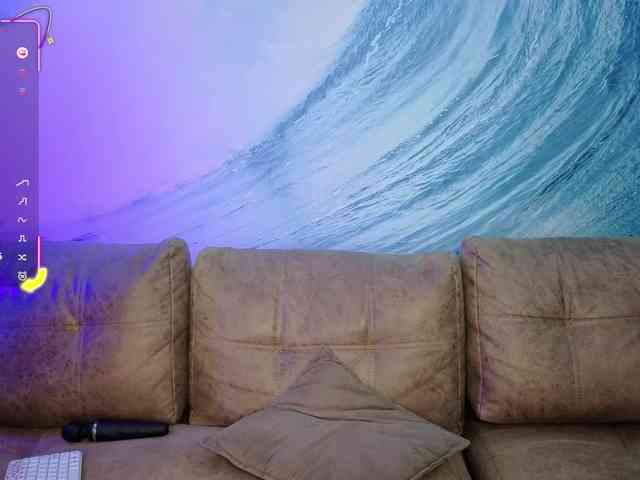 LethalKis webcam
