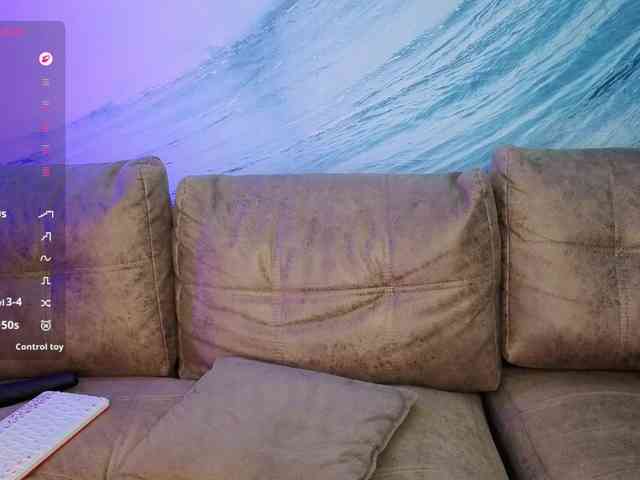 LethalKis webcam