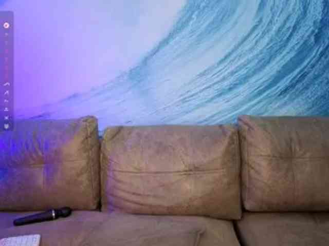 LethalKis webcam