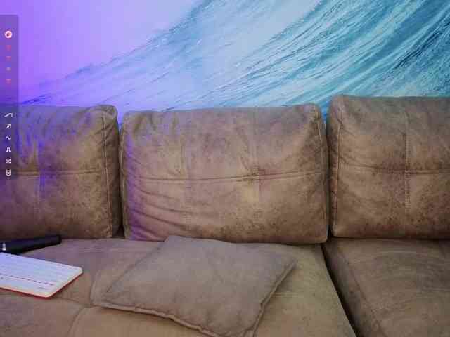 LethalKis webcam